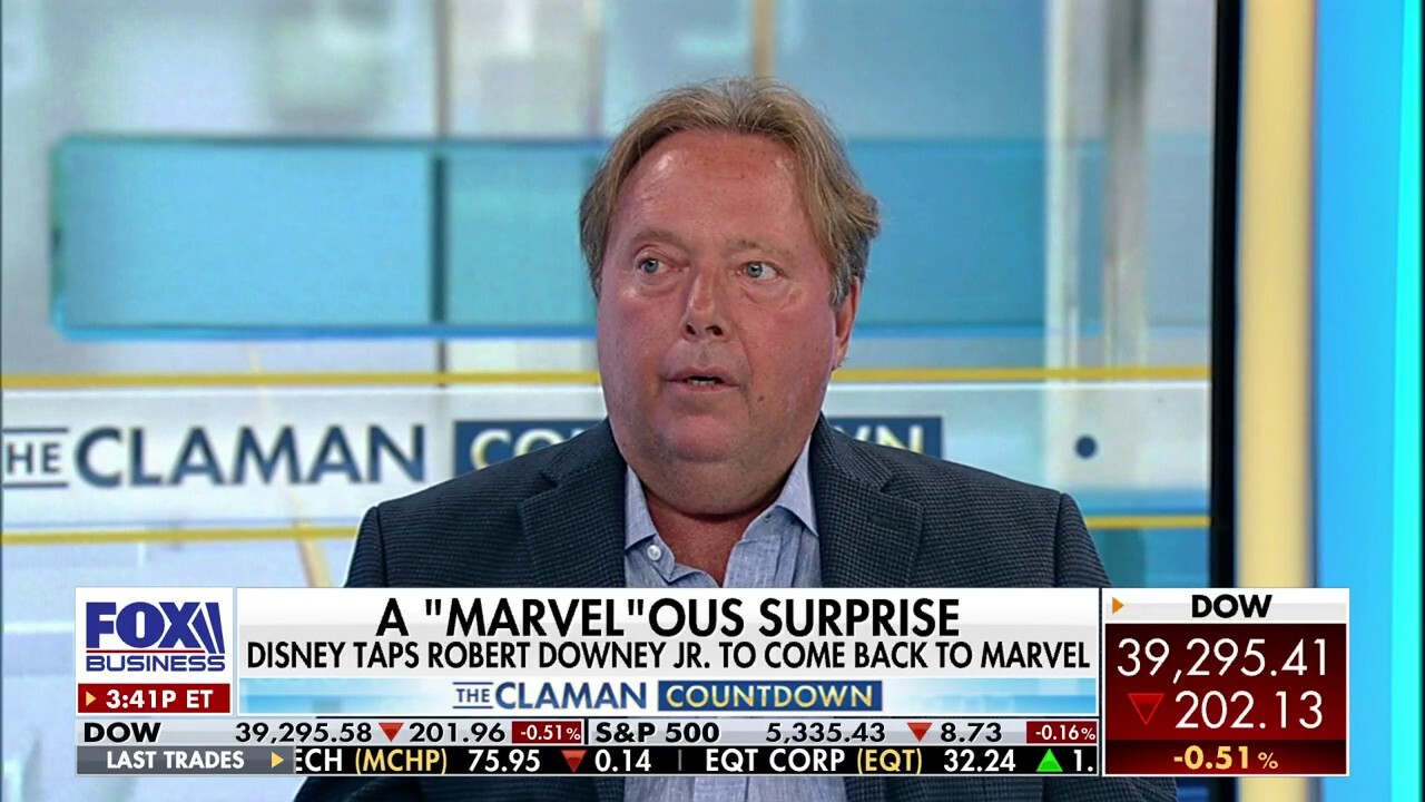 Imax CEO Rich Gelfond unpacks the movie industry performance on 'The Claman Countdown.'