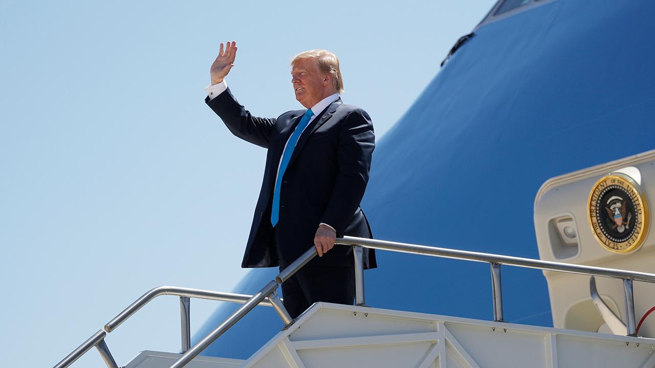 Trump arrives in Texas amid growing signs of hardline immigration push 