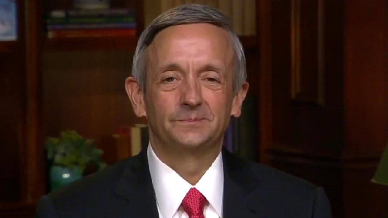 Pastor Robert Jeffress on DNC omitting 'under God' from Pledge of Allegiance