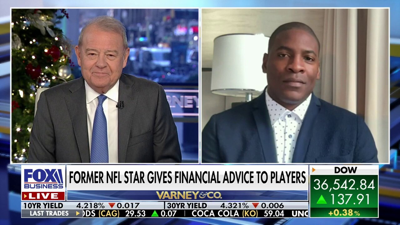 Former NFL player Wale Ogunleye joins ‘Varney & Co.’ to discuss his post-league endeavors to provide financial advice to players.