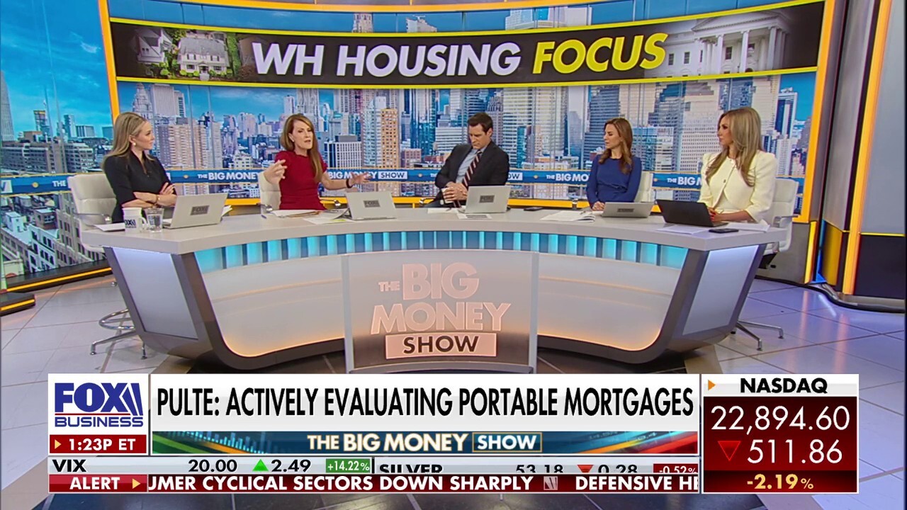 'The Big Money Show' panel discusses Federal housing official Bill Pulte floating the idea of 'portable mortgages' to incentivize selling homes and revitalizing the declining housing market.
