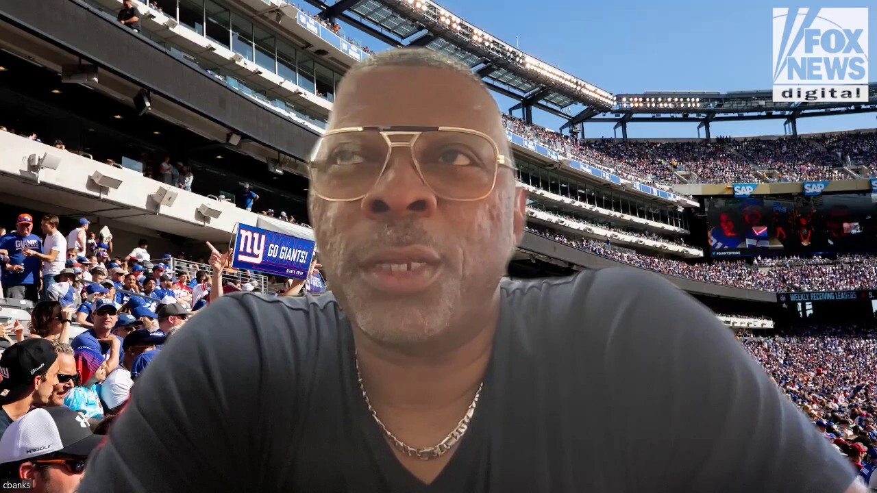 Giants great Carl Banks on Starter's Bronx Bubble Jacket re-release