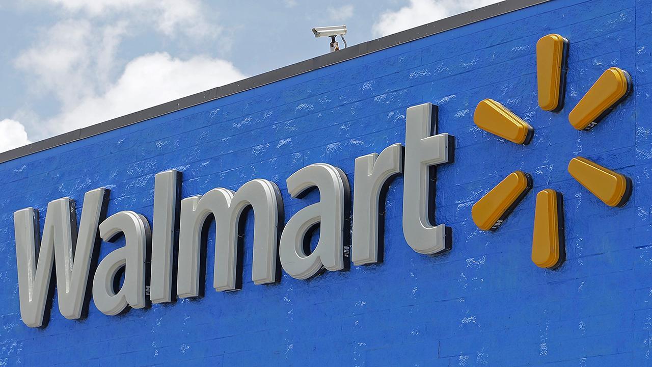 Walmart sees best sales growth in a decade