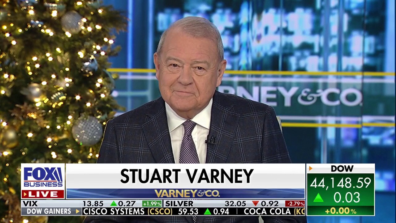 Varney & Co. host Stuart Varney reacts to a new poll that shows the majority of voters approve of Trump's transformation of the U.S. government.