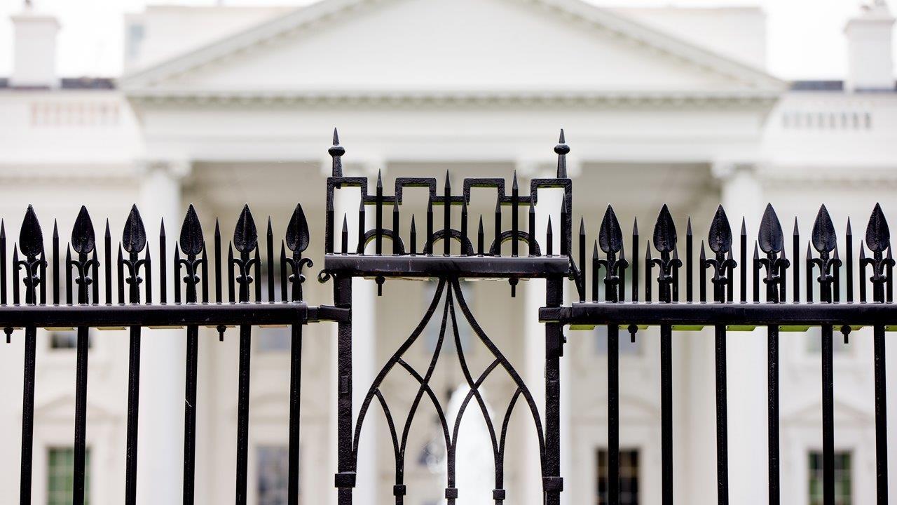 Should the White House fence be raised? 