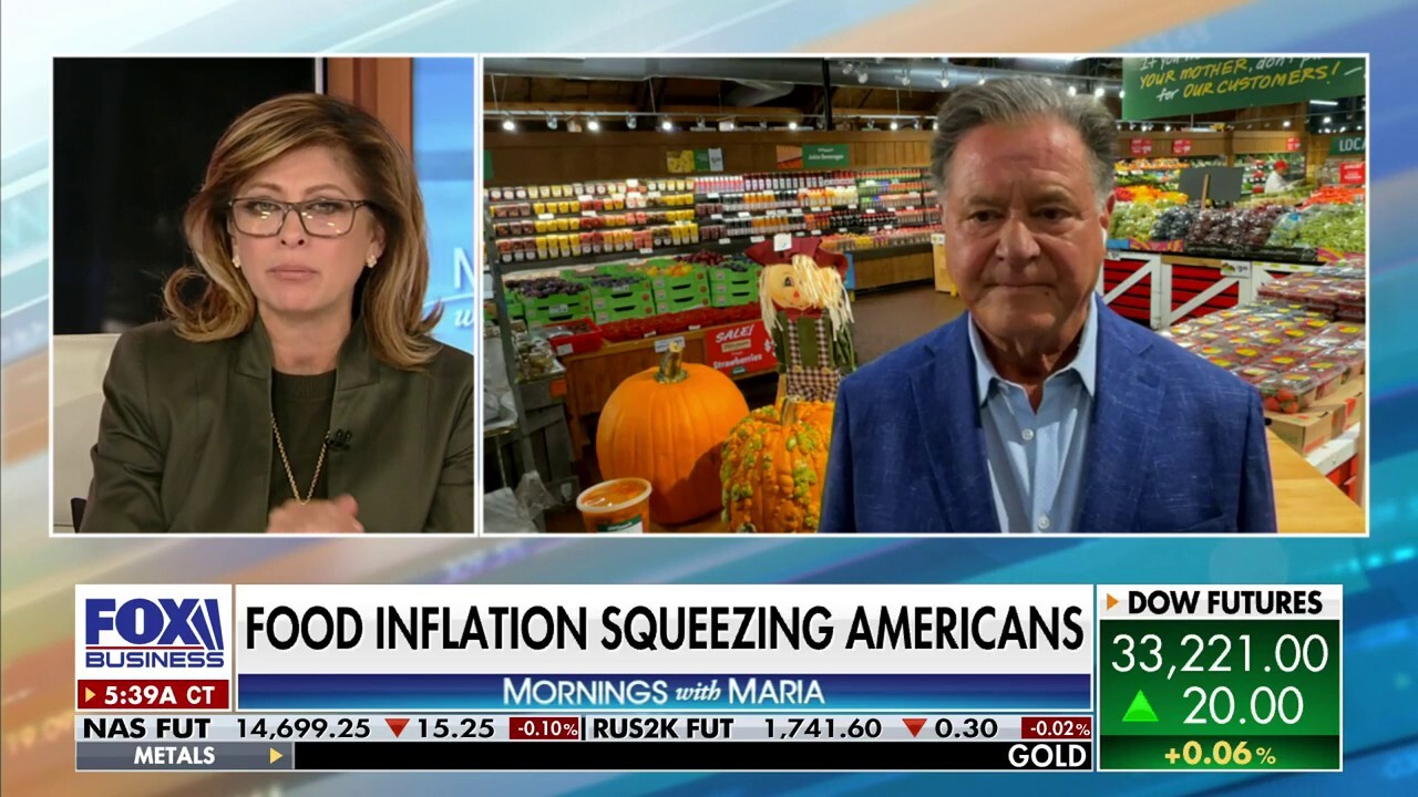 Stew Leonard's CEO, Stew Leonard, discusses the impact of food inflation on Americans, how retailers are dealing with theft and holiday season expectations.