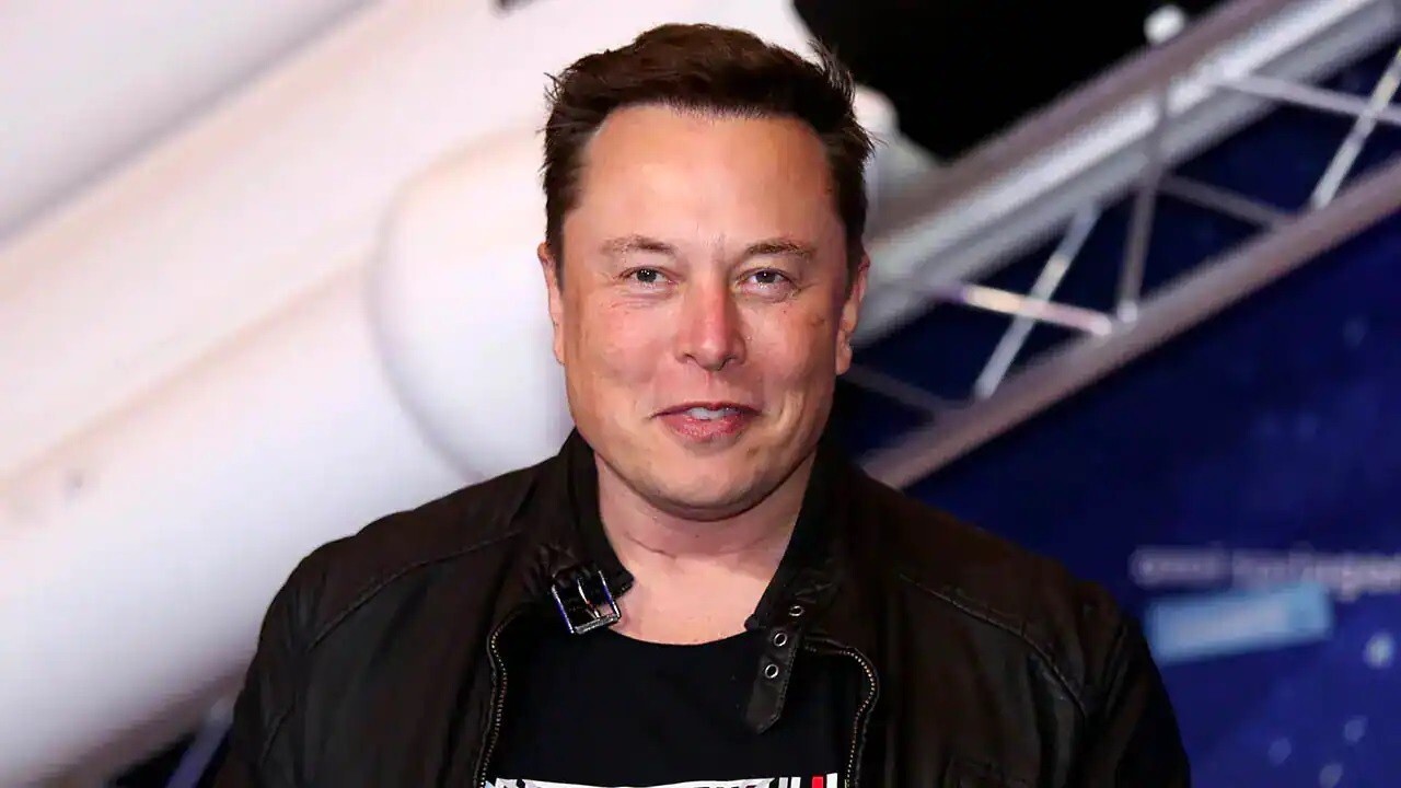 Tesla CEO Elon Musk's hosting gig riles up 'SNL' cast members