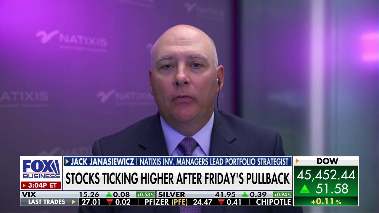 Natixis Investment Managers lead portfolio strategist Jack Janasiewicz discusses the latest jobs data, the impact on the market, his outlook for A.I. and more on The Claman Countdown.