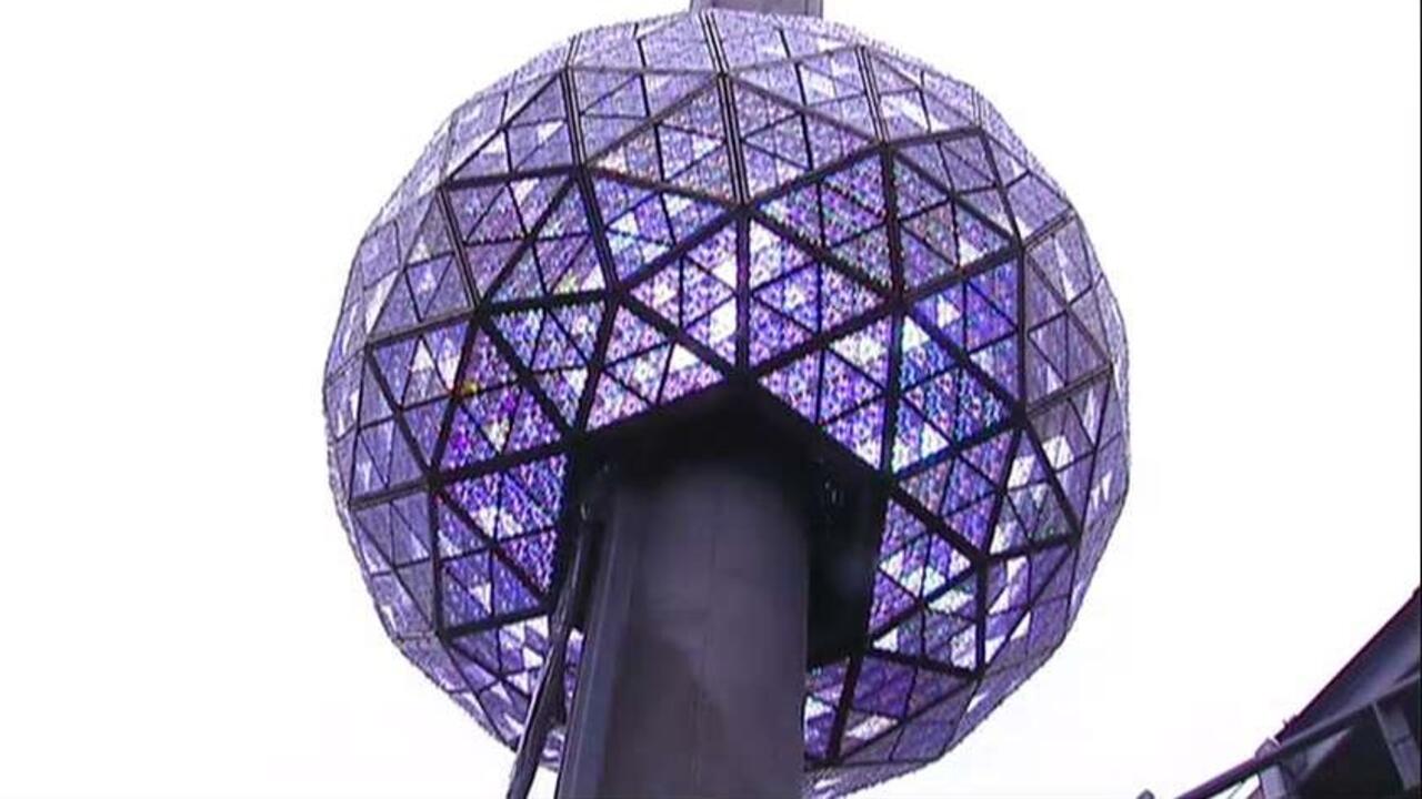 Waterford Crystal Master Artisan on the Times Square ball