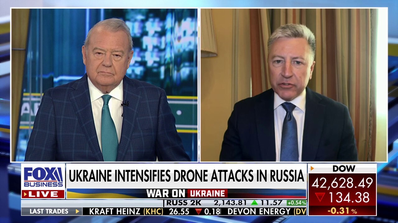 Putin is not 'feeling any pressure to end the war,' former ambassador to NATO says