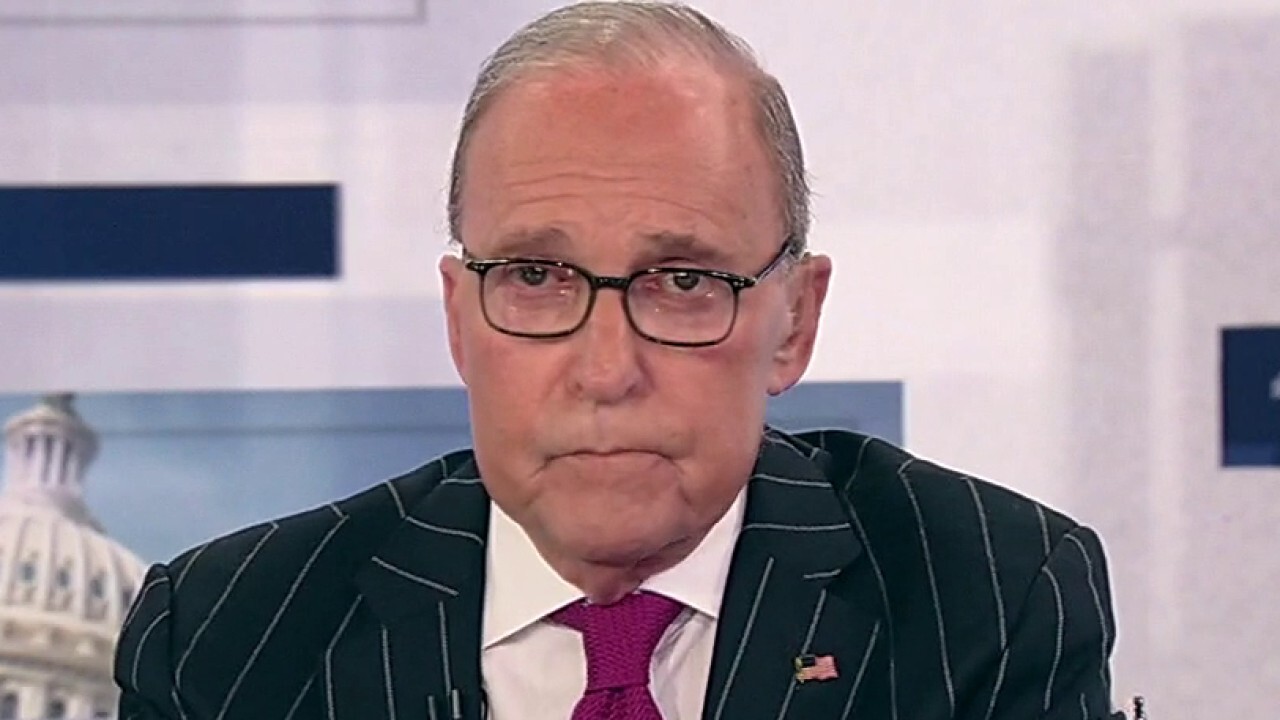 FOX Business host slams the president's economic report on 'Kudlow.'