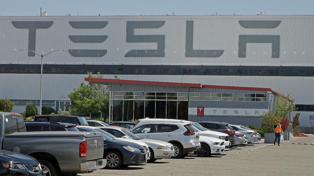 California Tesla plant to restart production 