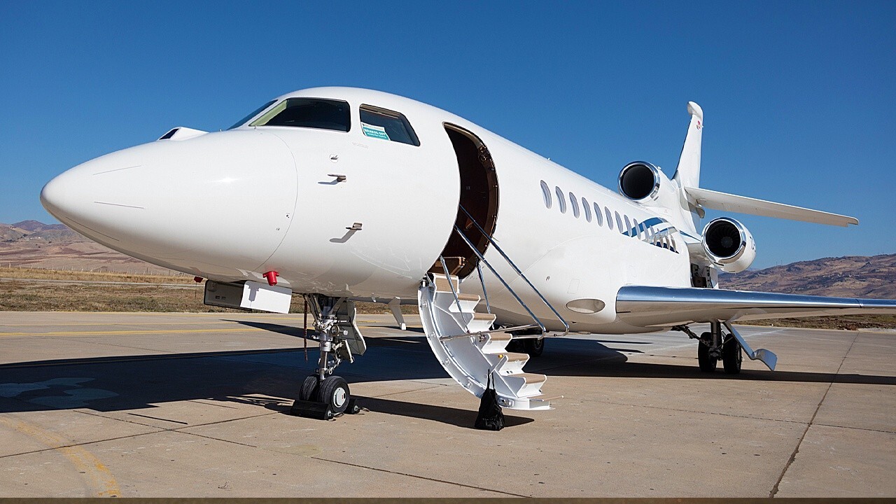 The Hill columnist Joe Concha and Strategic Wealth Partners President and CEO Mark Tepper discuss the 'hypocrisy' of world leaders flying private jets to climate summit in Glasgow.
