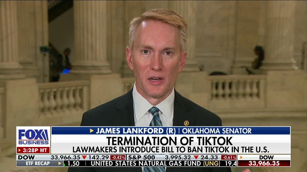 Oklahoma Sen. James Lankford discusses the push from lawmakers to ban TikTok in the U.S. on ‘Fox Business Tonight.’