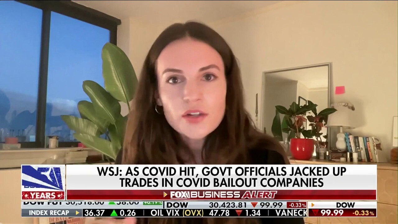The Wall Street Journal investigative reporter Rebecca Ballhaus on government officials allegedly trading stocks in companies that were affected by COVID-19 policies on 'The Evening Edit.'