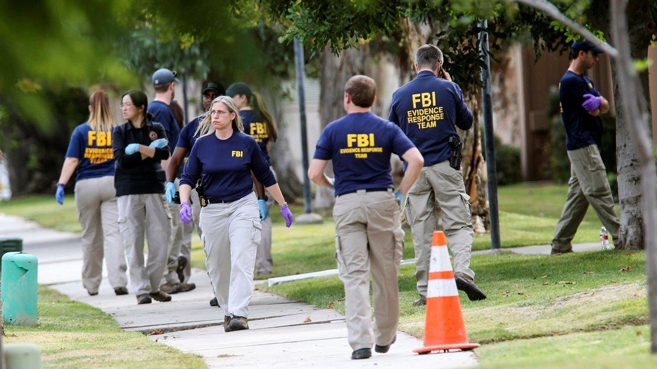Were there warning signs before the San Bernardino shooting?