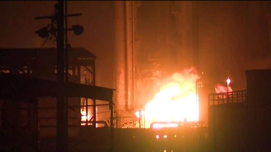Chemical plant explosion rocks Texas homes