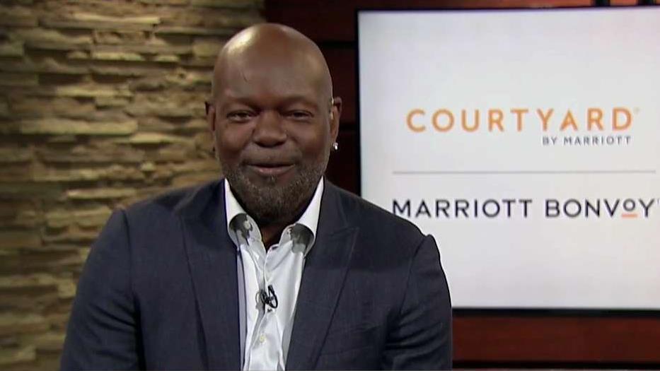 Emmitt Smith: College athletes should be paid
