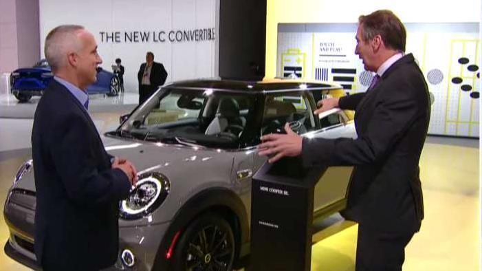 First all-electric Mini Cooper debuts at Los Angeles Auto Show