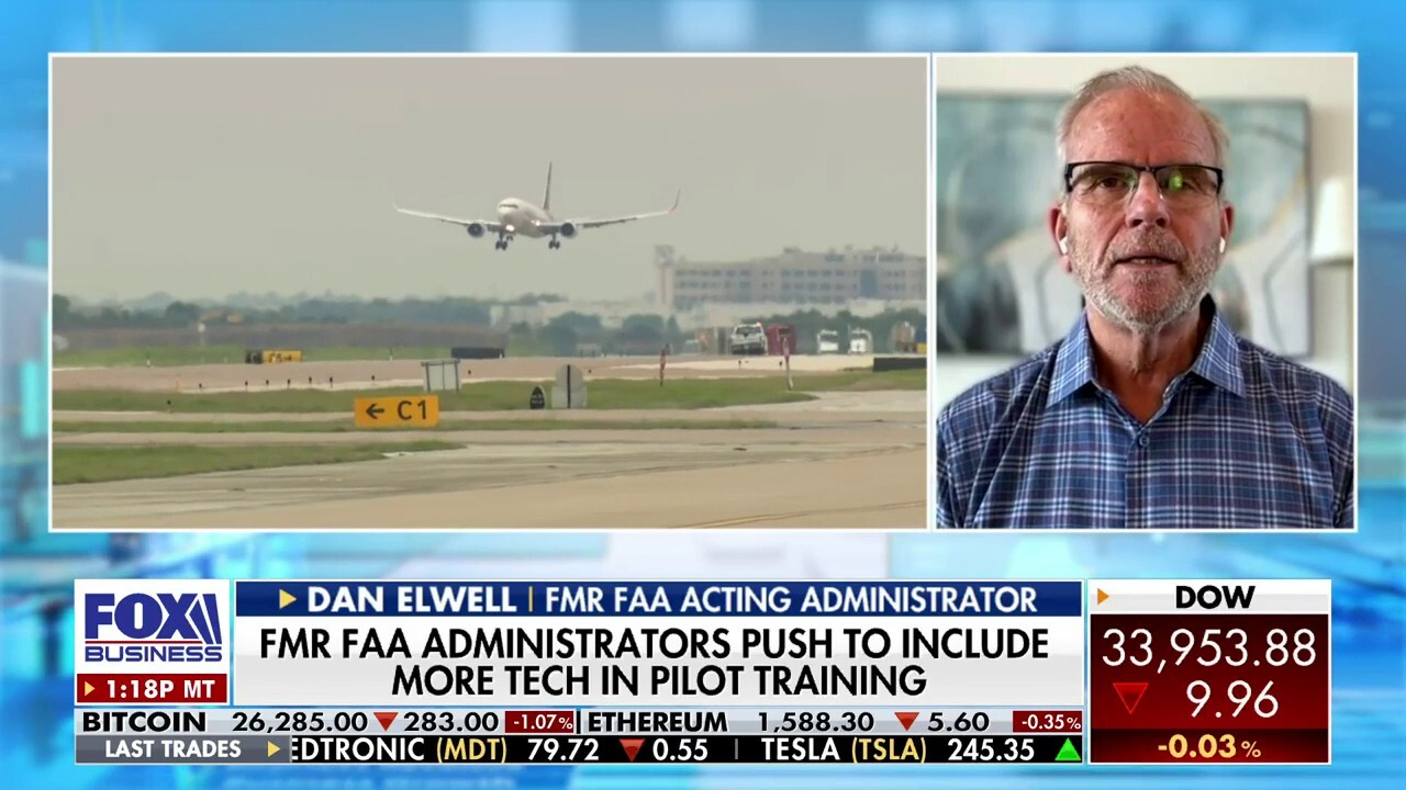 Former FAA acting administrator Dan Elwell tells ‘The Claman Countdown’ that more approved hours in a flight simulator could help streamline pilot training to help with shortages.