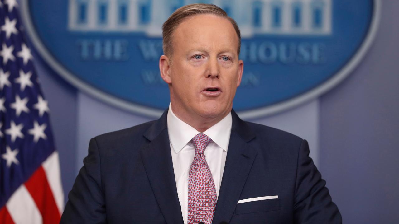 Spicer to get new role in Trump administration