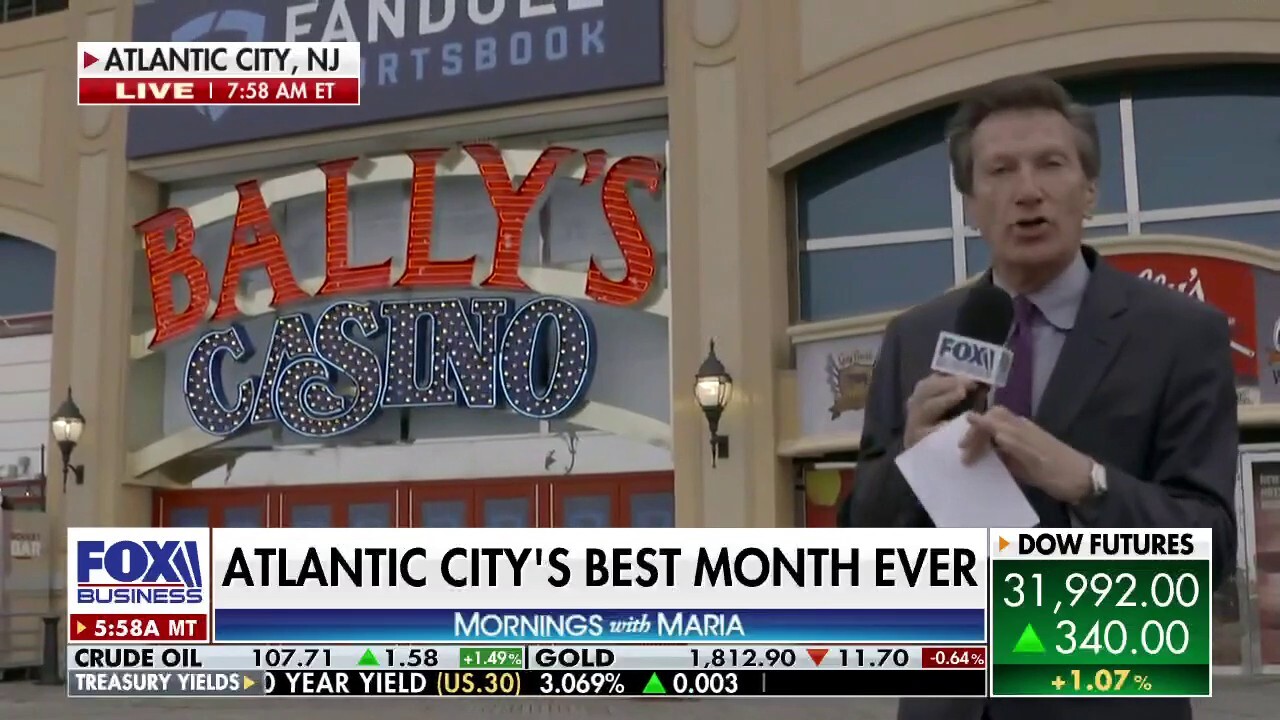 FOX Business' Jeff Flock reports from Atlantic City, New Jersey, where U.S. casinos are seeing their best earnings month ever.