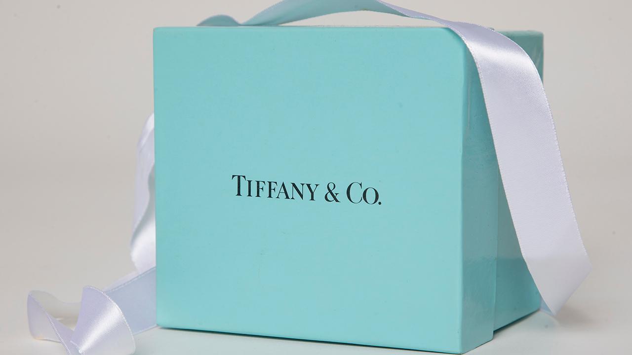 Tiffany shares soar to all-time high