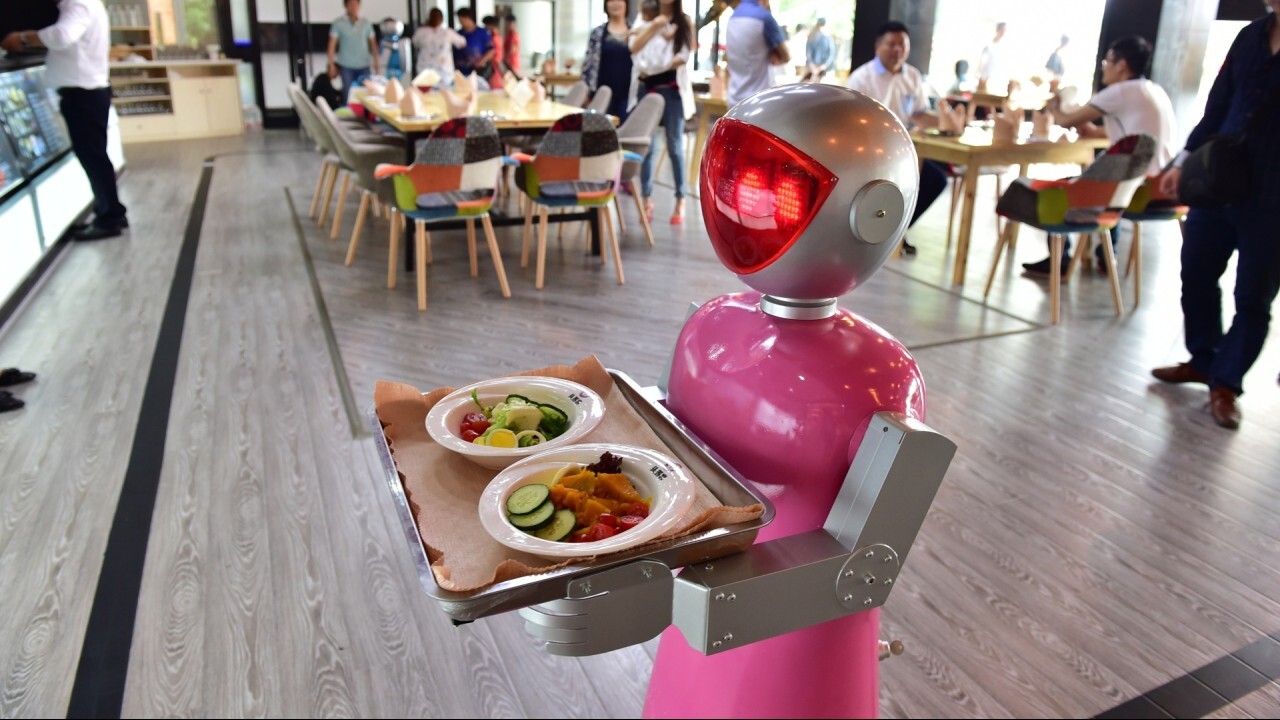 Sergio's Restaurant president and CEO Carlos Gazitua explains how robot waiters help to serve more tables while making human employees more tips.