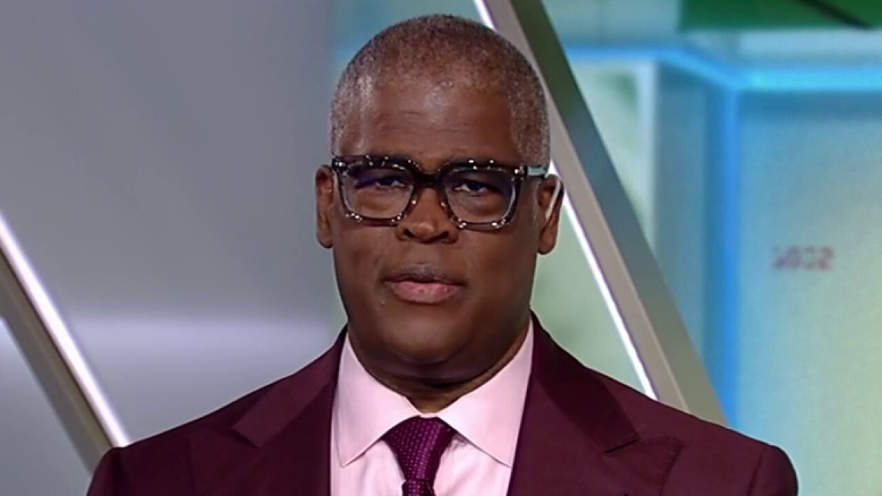 Charles Payne: Investors continue to put massive amounts of cash here | Fox Business Video