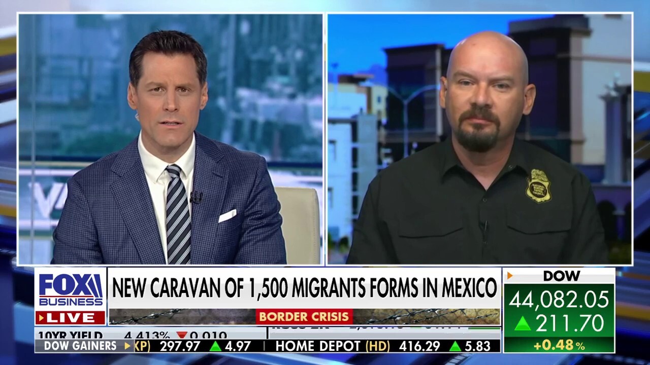 Border expert reassures that 'hope is on the way' amid new migrant caravan