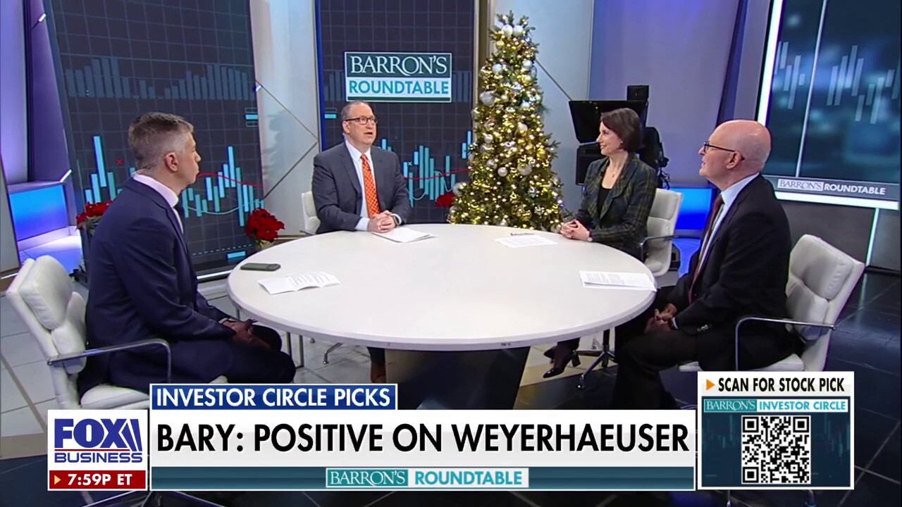 Buyer beware: IPOs flaunted on social media 