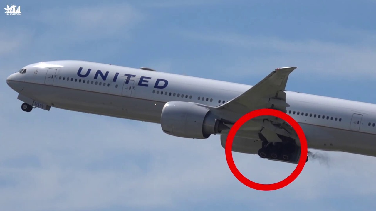 A United Airlines Boeing plane turned around midflight and landed in Sydney, Australia on Monday. (Credit: New York Aviation/LOCAL NEWS X/TMX)