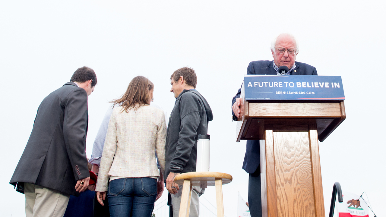 Reports: Sanders to lay off half of campaign staff