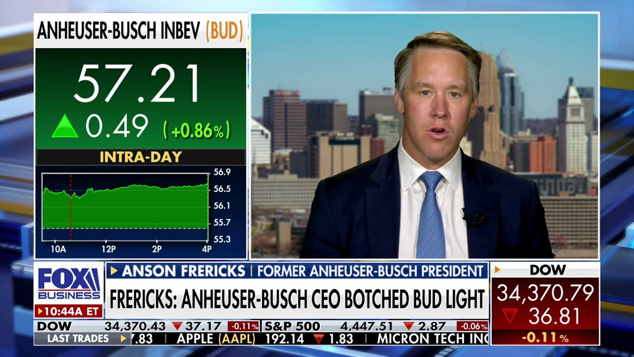 Former Anheuser-Busch president Anson Frericks explains why he's calling for the beer company's current CEO to step down.