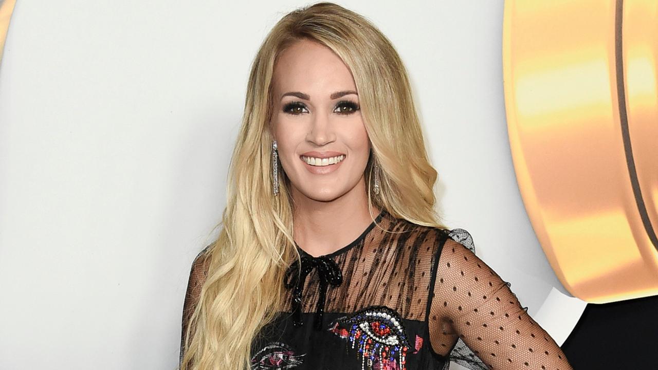 Carrie Underwood, Dolly Parton, Reba McEntire to host CMA awards