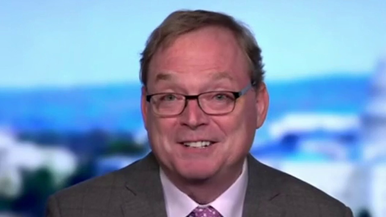  Hoover Institution distinguished fellow Kevin Hassett calls out President Biden's failed economic agenda ahead of the 2024 election on 'Kudlow.'