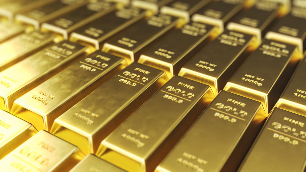 Gold hits 10-month high amid US-China trade talks