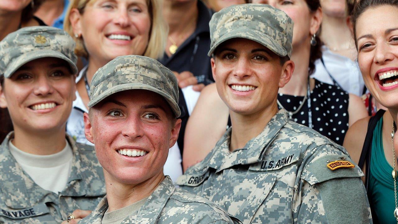 Pentagon says okay to women serving in all combat positions