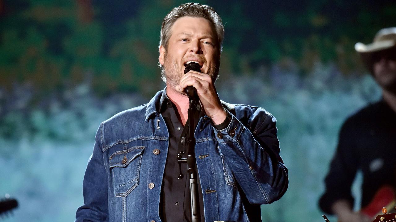 Blake Shelton to play one-night-only drive-in concert