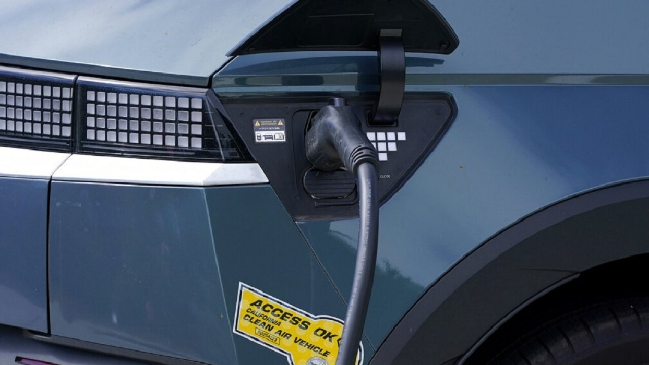 U.S. Oil and Gas Association President Tim Stewart discusses the administration's efforts to make Americans consider buying EV's instead of gas-powered vehicles.