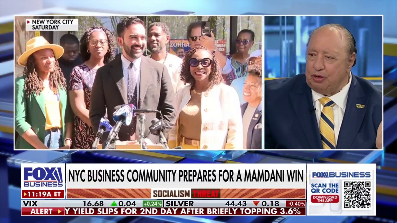 New York is becoming 'the bizarro world' as Mamdani polls high, Gristedes CEO says