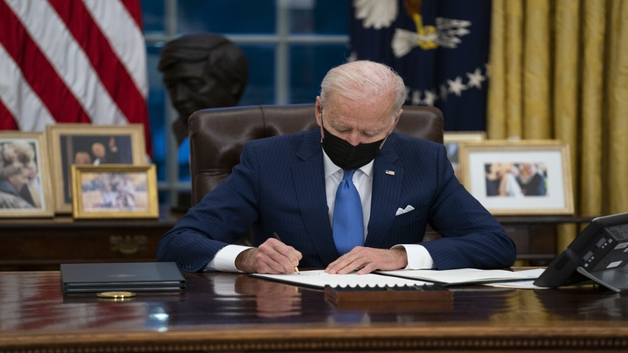 Biden's COVID relief package not a 'free lunch': Harvard economist 