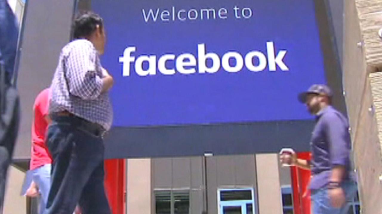 Facebook pulls data security app