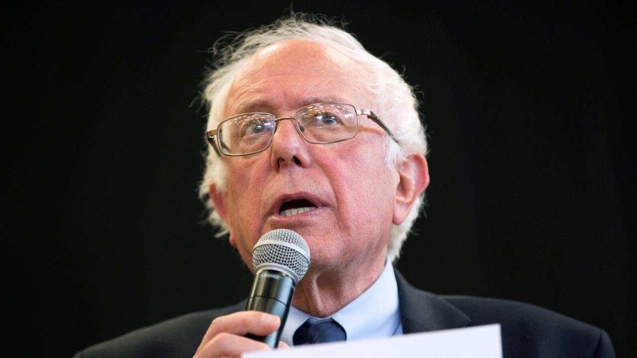 Should Sanders run as an Independent?