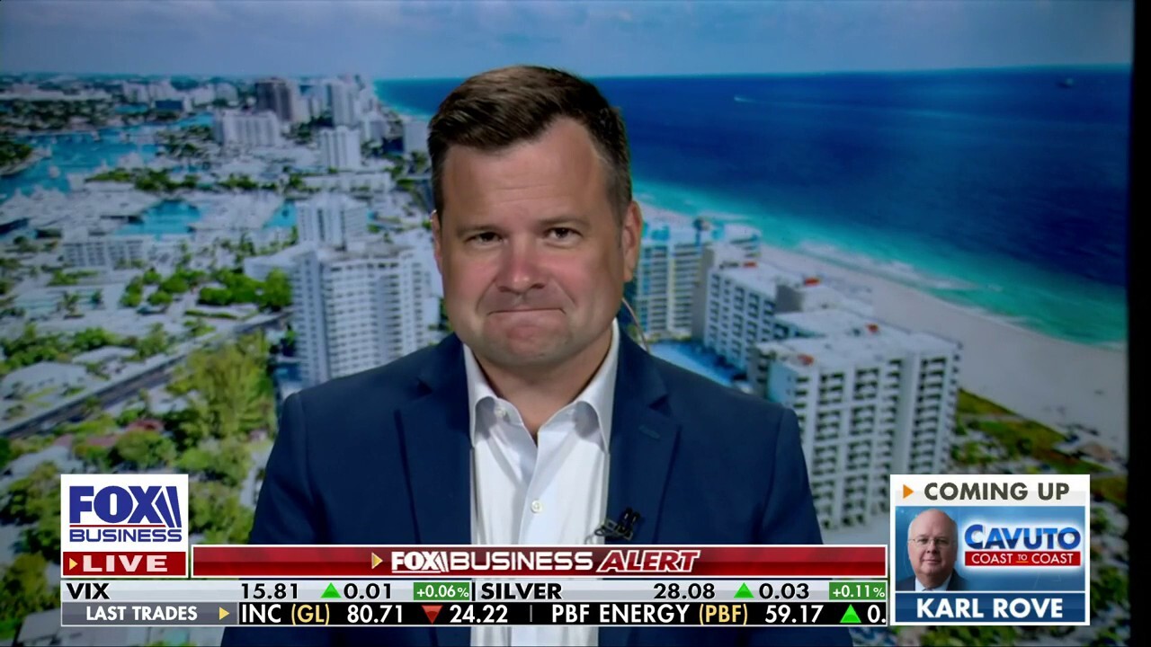 Pulte Capital CEO Bill Pulte discusses the impact of inflation on the housing industry.