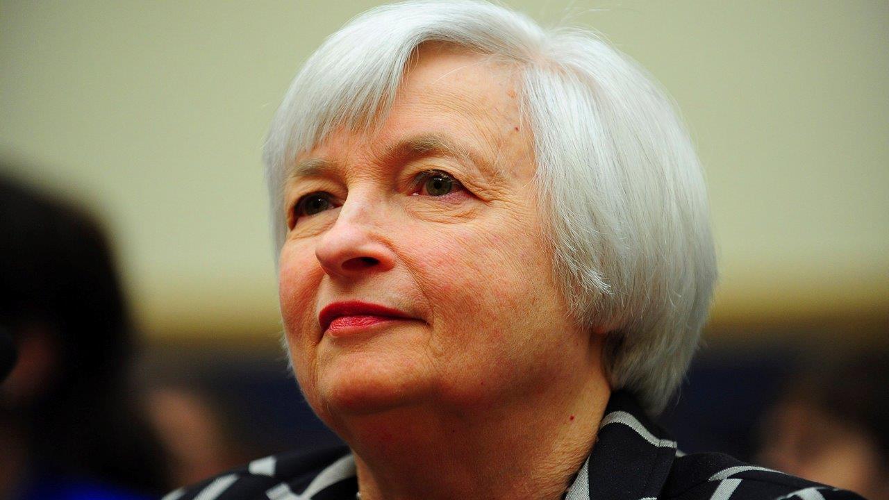 Yellen says she won't take negative interest rates off the table