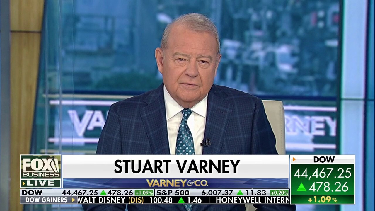 Varney & Co. host Stuart Varney discusses whether the nation will put up with another anti-Trump crusade.