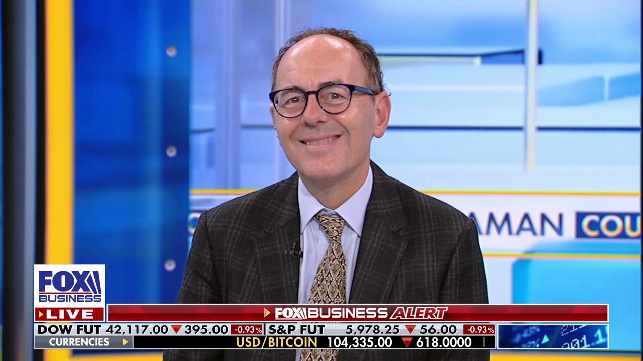  'Private markets continue to grow': VanEck CEO speaks on this growing trend