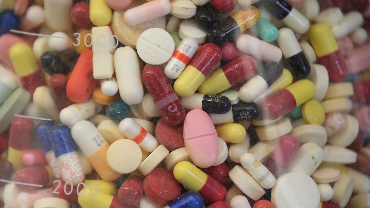 CVS moves to limit opioid prescriptions 