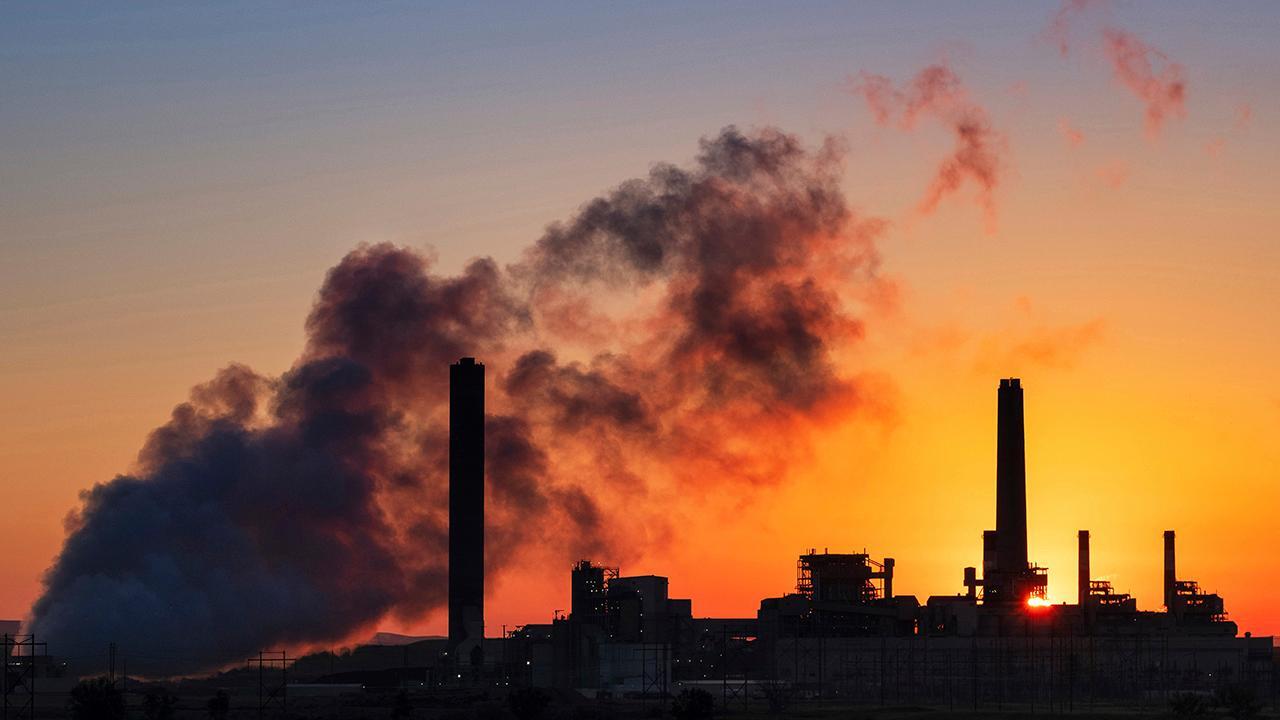 2020 Democratic candidates go all-in on climate change plans